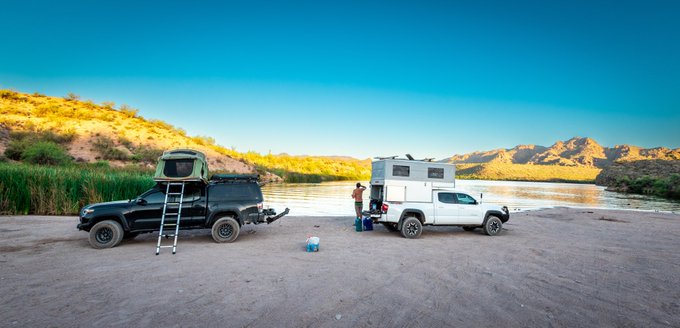 Sunset on the water 🌅 https://t.co/YV0NATR5tj<a href="/tag/backcountry"class="tags"><span>#backcountry</span></a><a href="/tag/easternsierras"class="tags"><span>#easternsierras</span></a>