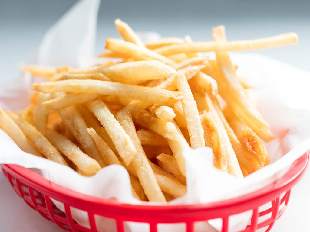 Jason_Shetler's tweet photo. Ketchup isn’t available. What are you dipping these in? https://t.co/ShqLJrQx4I