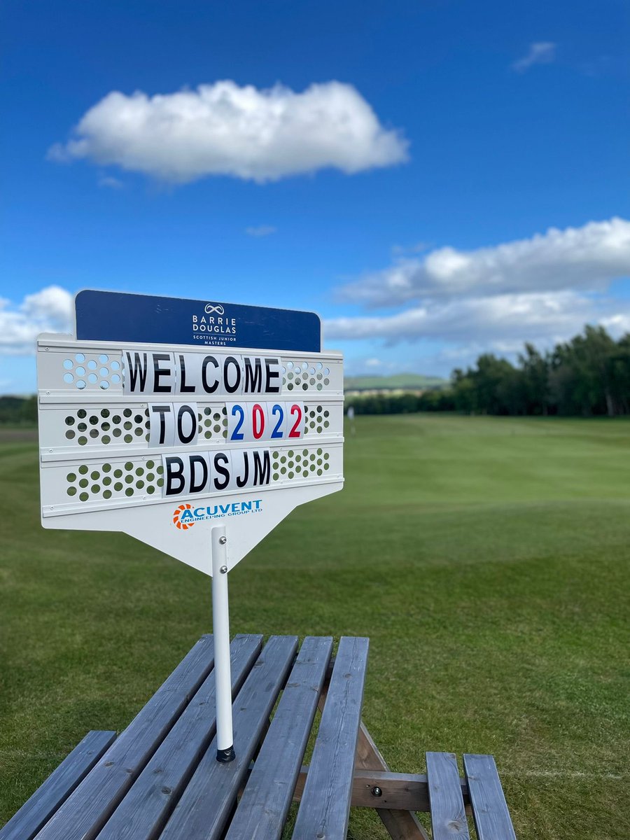 Excited to be back at Strathmore Golf Centre for 2022 Barrie Douglas Scottish Junior Masters. Looking forward to watching some great golf over the next 3 days. All the best to the players competing 🏆 @sgfgolf @paullawriefound @TheMachrieLinks