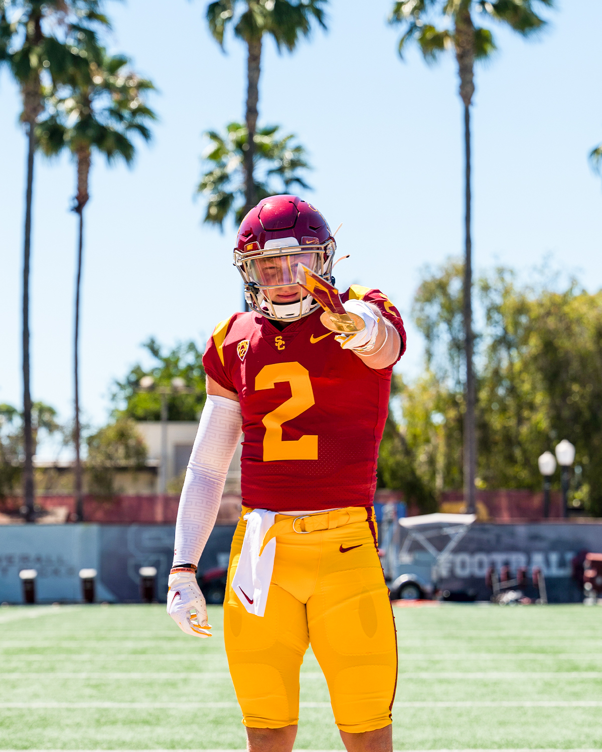 USC Football ✌️ on X: The squad hasn't stopped growing yet 👀 Introducing  even 𝙢𝙤𝙧𝙚 members to our growing Trojan Family! Welcome to the  family!✌️ ✍️ Mason Cobb / @Cobb