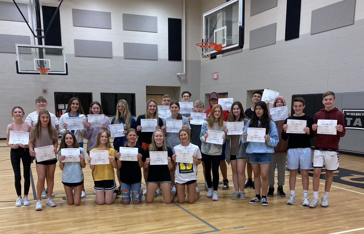 Ms_CZess's tweet photo. I'm going to miss this crew! Good luck, Class of '26! #onceatitanalwaysatitan #kidsfirst #whateverittakes https://t.co/FofEEKR0VG
