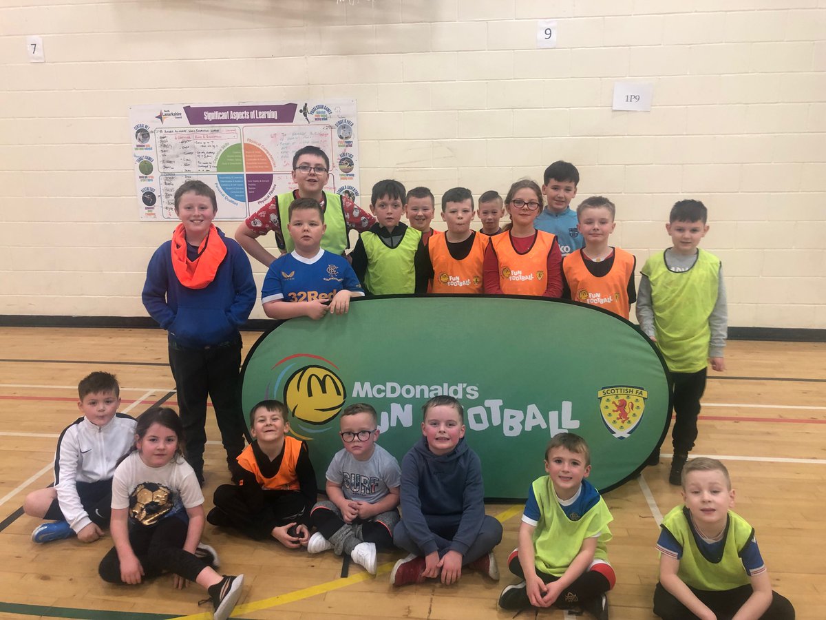 acroversfc's tweet photo. More McDonald’s Fun Football at ACRovers Soccer ACademy. 
HUGE THANK YOU for the support from 
@FunFootballUK
 and 
@ScotFACentral
, helping us help local kids at our FREE football ACademy. Thursdays from 6pm
academy@acrovers.com for any enquiries.#MTR🔵🟢 https://t.co/aYYXJsyBbl