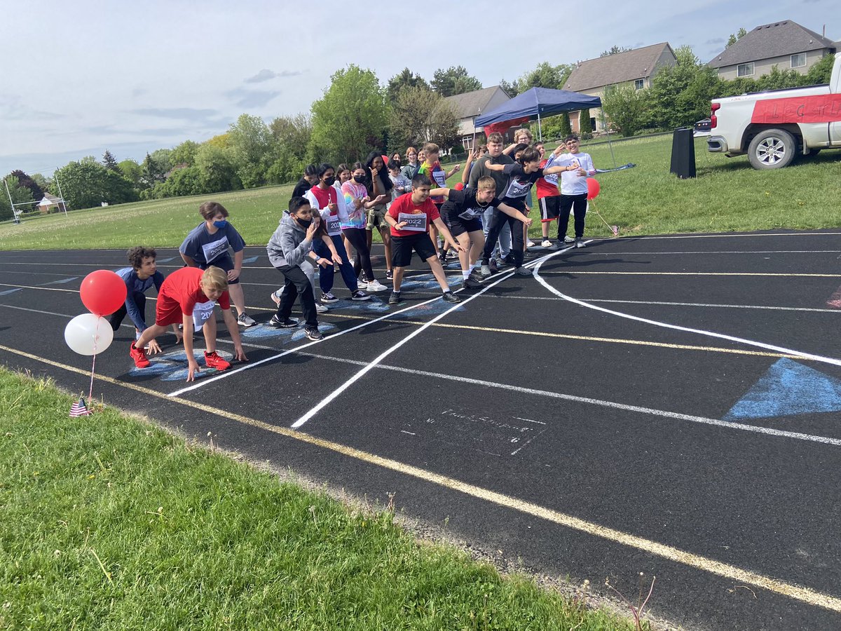 Mrs.Holtz tweet media