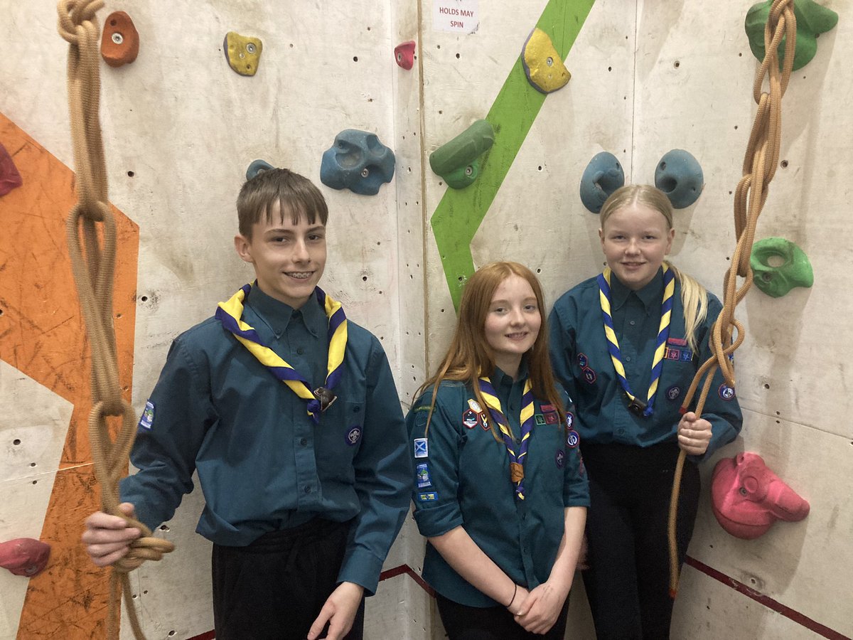 32ndscouts's tweet photo. Thanks to @ScoutsWest JNI Scouts for a great night climbing and archery #jointheadventure https://t.co/aS7veayJ9b