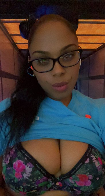 Just an ordinary girl wit designer head n pussy @kittyDior00 https://t.co/mpHjoiF8Vl<a href="/tag/pornhubmodel"class="tags"><span>#pornhubmodel</span></a><a href="/tag/chaturbategrls"class="tags"><span>#chaturbategrls</span></a>