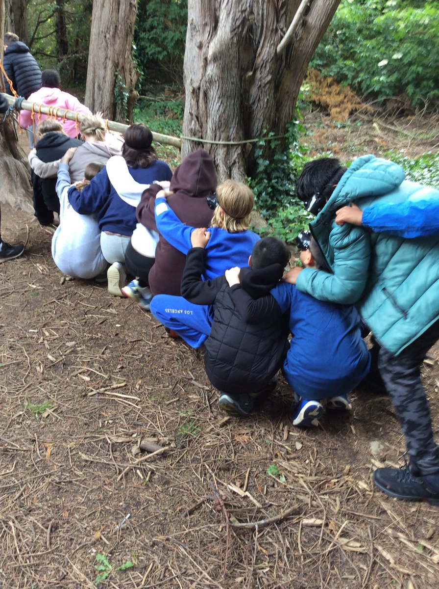 StPhilipsY6C22's tweet photo. Don’t let go of the rope! There needed to be a lot of trust during this activity. It’s not easy to complete a course whilst blindfolded! #teamstphilips #stphilipsY6residential https://t.co/lzN99inqUh