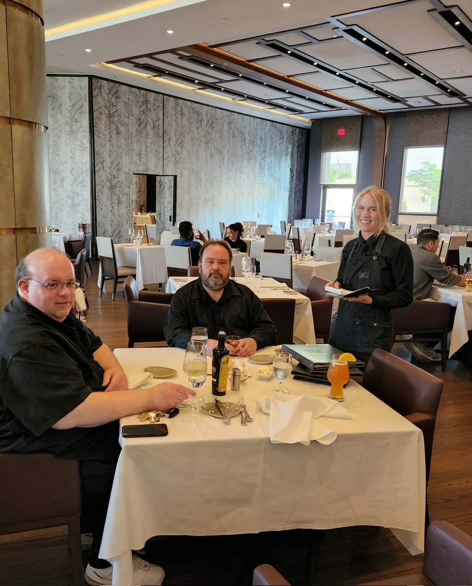 JohnLukeNYC's tweet photo. Craig , Sean & Rianna At #One10 SteakHouse Long Island https://t.co/3xRkZPlvGF