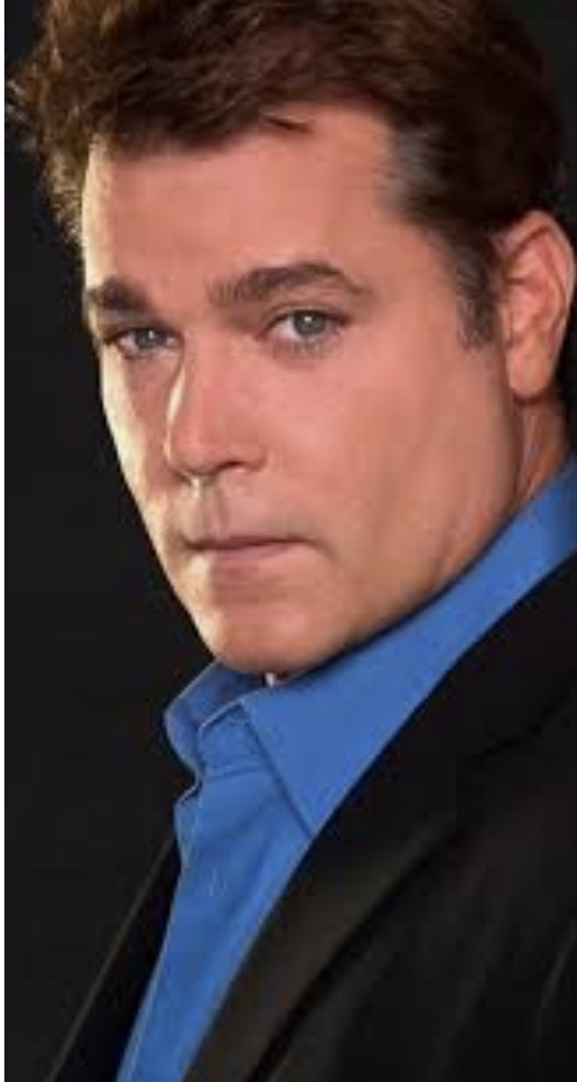 SamanthaJaneS's tweet photo. Another soul moves on. Onscreen legend. #Husband #Father #Actor #Producer #RayLiotta What an amazing actor he was. Blessings to all those whom love and knew him. #GoodFellows #FieldOfDreams #Heist #TheIdentical #TheIceman #RIP ❤️ https://t.co/d5GwP94Xd7