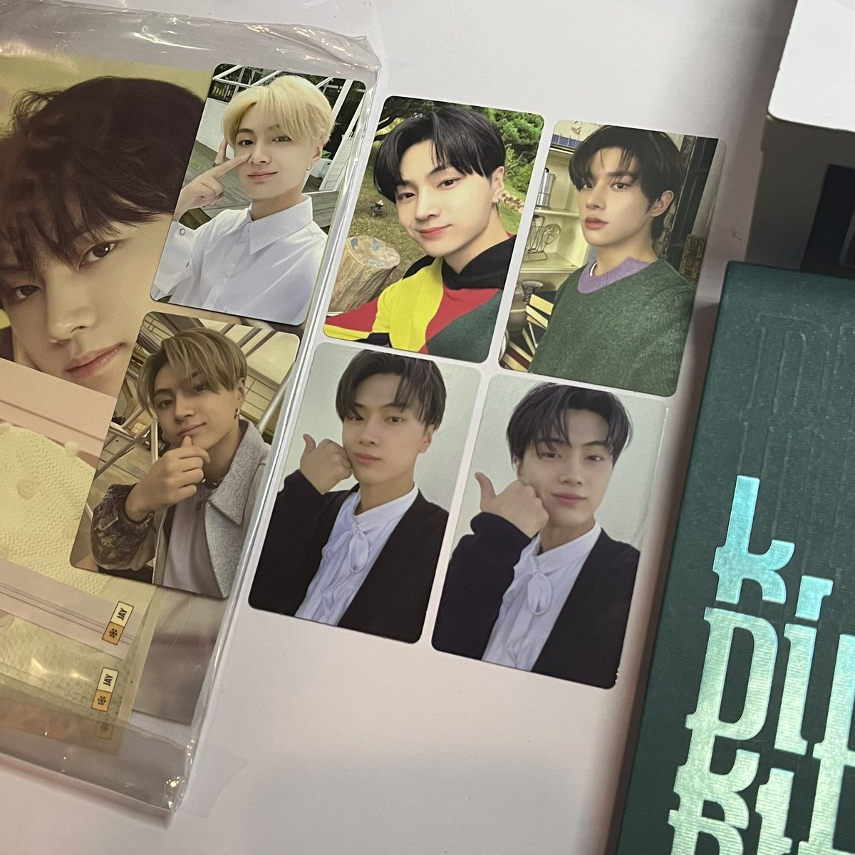 _ve1y_'s tweet photo. 𓄲 wts lfb ph enhypen jay jake #ve1ysells . . .ᐟ

SOLD AS A SET
⤷ reply/dm to claim !
⤷ mop: gcash
⤷ mod: direct ggx/sdd
⤷ dop: full payo/50% dp payo

꒰ php 2,280 + tbf pf + lsf
꒰ will ship to ONE address only
꒰ read https://t.co/zxWWFfsMy9 for t&amp;cs ! https://t.co/cbwMzxgZQW