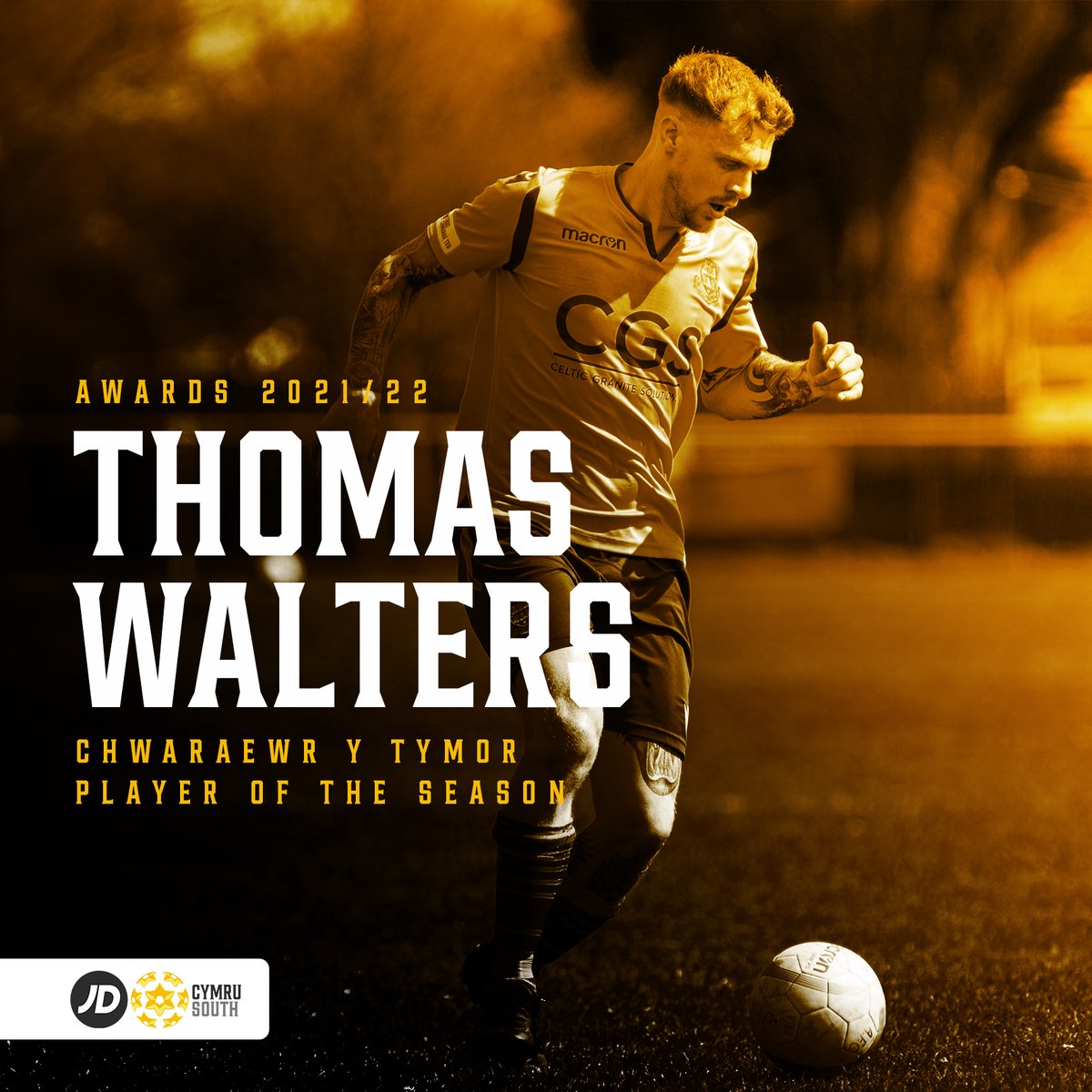 A memorable campaign at @LMAFCofficial with 24 league goals 🔥

Thomas Walters is the 2021/22 #JDCymruSouth Player of the Season! 👏