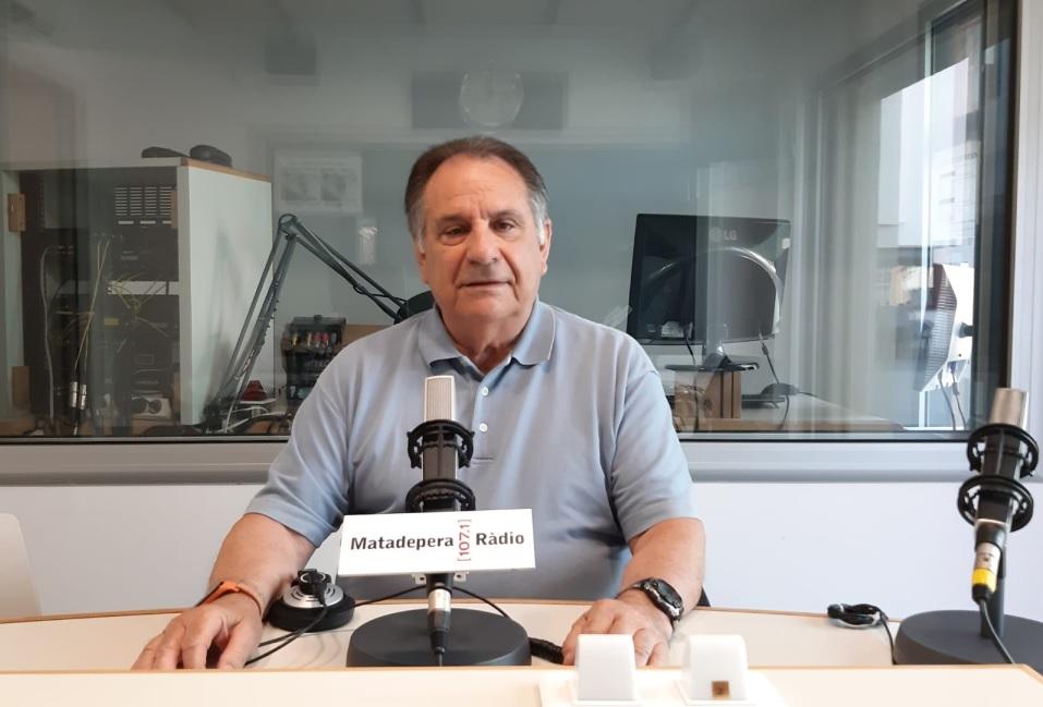 MatadeperaRadio's tweet photo. En directe des de 20h #MTDNoticies  entrevista a Alberto Sánchez, de @Cs_Matadepera. També vindran el regidor de Seguretat i Protecció Civil @BoschLino i el cap de la Policia Local Xavier Cabot.
📻#107. 1 fm
🖥️ https://t.co/fDIvvmSVvg
https://t.co/1QNfIIiWZb https://t.co/yFYemZueUD