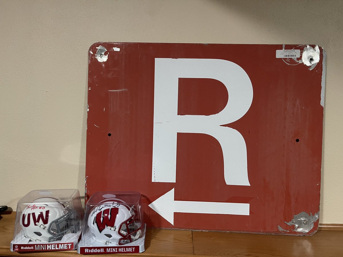 Leitch14's tweet photo. @UWBadgers On Wisconsin! (Featuring Section R sign from Camp Randall) https://t.co/MULy6YGXnP