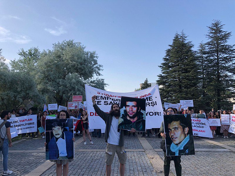 ODTÜ Devrim Yürüyüşü gerçekleştirildi
yenidemokrasi24.net/odtu-devrim-yu…