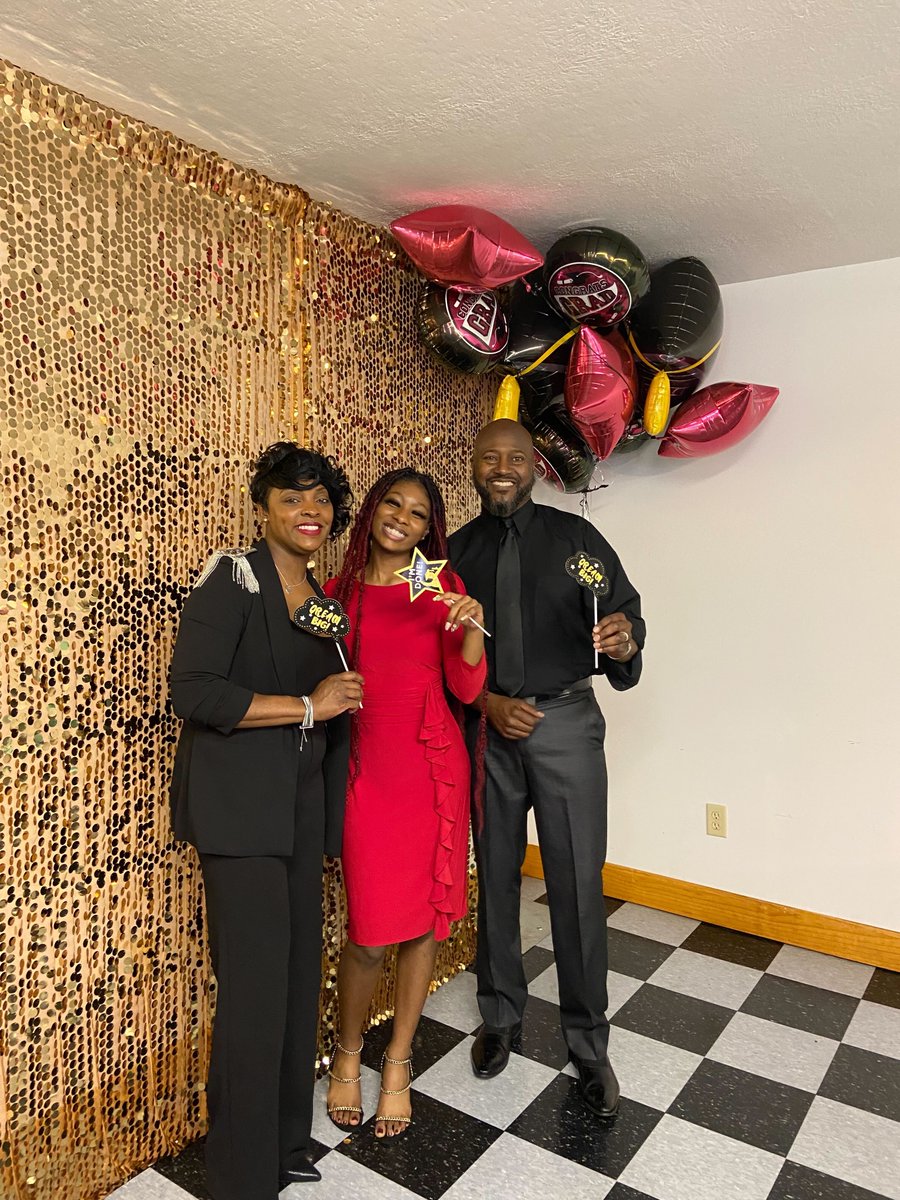 VeranoLearning's tweet image. Busy week for @Valor_Ohio! The school's Promotion Ceremony is in the books! #RisingStars ✨