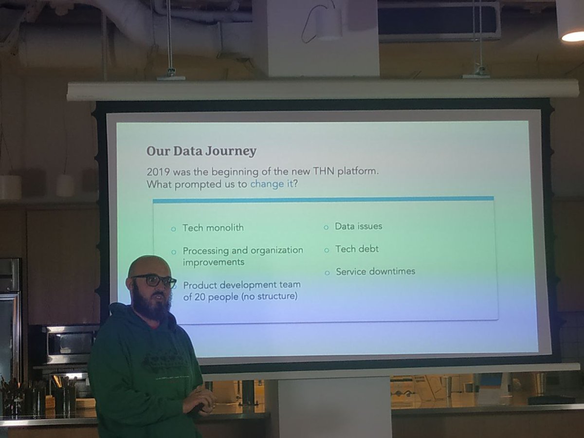 MadridDevops's tweet image. Gracias a todos los que os habéis pasado por las oficinas de @aircall u os habéis conectado al streaming para escuchar a @jordimirobruix y Enrique Hormilla de @thehotelnetwork. Vídeo pronto disponible en nuestro canal de YouTube gracias a @aircall. #madrid_devops