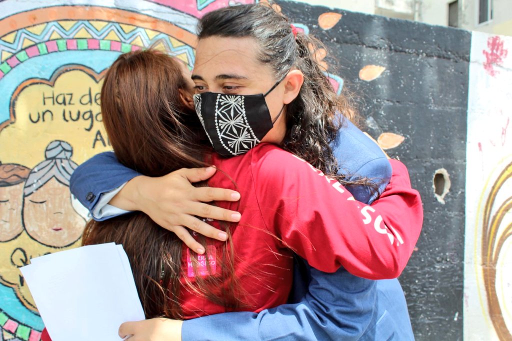 Recibí el #PlanCoexistencia, maravillosa aportación que me hizo mi amigo #JorgeCésarHernández. Me complace ser la primera y única candidata en aceptar sus 7 propuestas #Cancún #QuintanaRoo