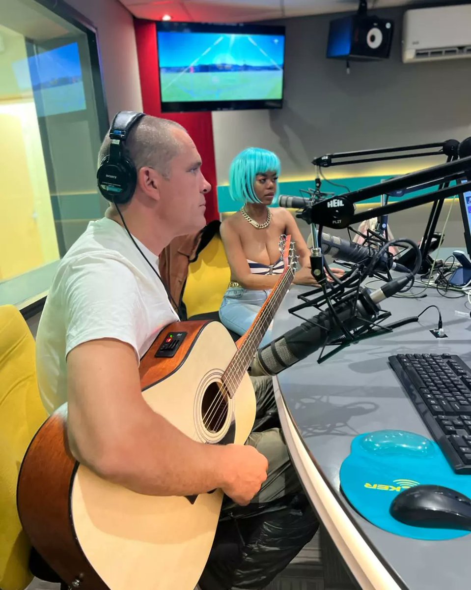 HoneyBee_rapper's tweet image. Music in space project 🇩🇰🇿🇦@BjornVido
@inandafm @legendjohannesburg
@dudechillaz 

#SkeemSaam #HMWinterEssentials #etvScandal Zodwa #PodcastAndChill