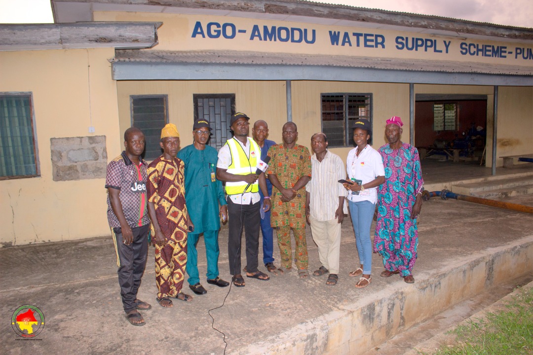 oyogowa's tweet photo. The Ago Amodu town in Oyo state is one of those places that lacks portable water supply for years. 

@oyogowa team in the past week was on advocacy visit to Saki East LGA and Community Head to ascertain the impact of democracy in the area 

The Water Dam needs urgent Upgrade https://t.co/uqgvpPxcWU