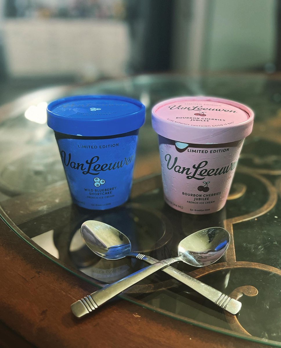 _ProcrastPod's tweet photo. ๐ฌ And weโre back with #ProcrastFoodReviews ๐ฎ๐ where we (@glizzy_alesanj & @joshu_ay) have tried #vanleeuwenicecream ๐ฆcheck out our #youtubechannel to see our reactionโผ๏ธ๐ฑ๐๐
#procrastpod ๐ https://t.co/srpbAlQA7J