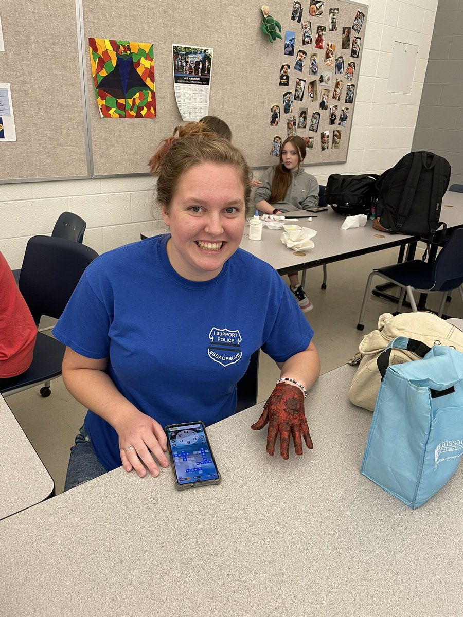 Mrs. Betts tweet media