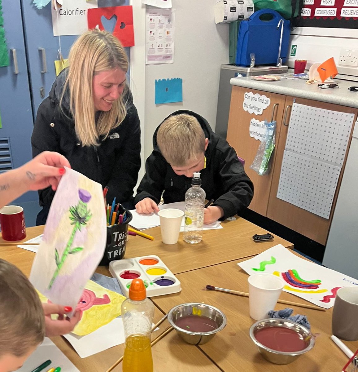 wlStThomas's tweet photo. Thursday afternoons mean one thing at St Thomasβ PSβ¦
πβ€οΈπ€ FAMILY CLUB π€β€οΈπ
Steph had a trick up her sleeve after the arrival of some adverse weather which changed our plans - so we enjoyed some creative time with the paints! π¨π
3pm every Thursday π₯° #TeamSTPS https://t.co/ertxiAdd6A