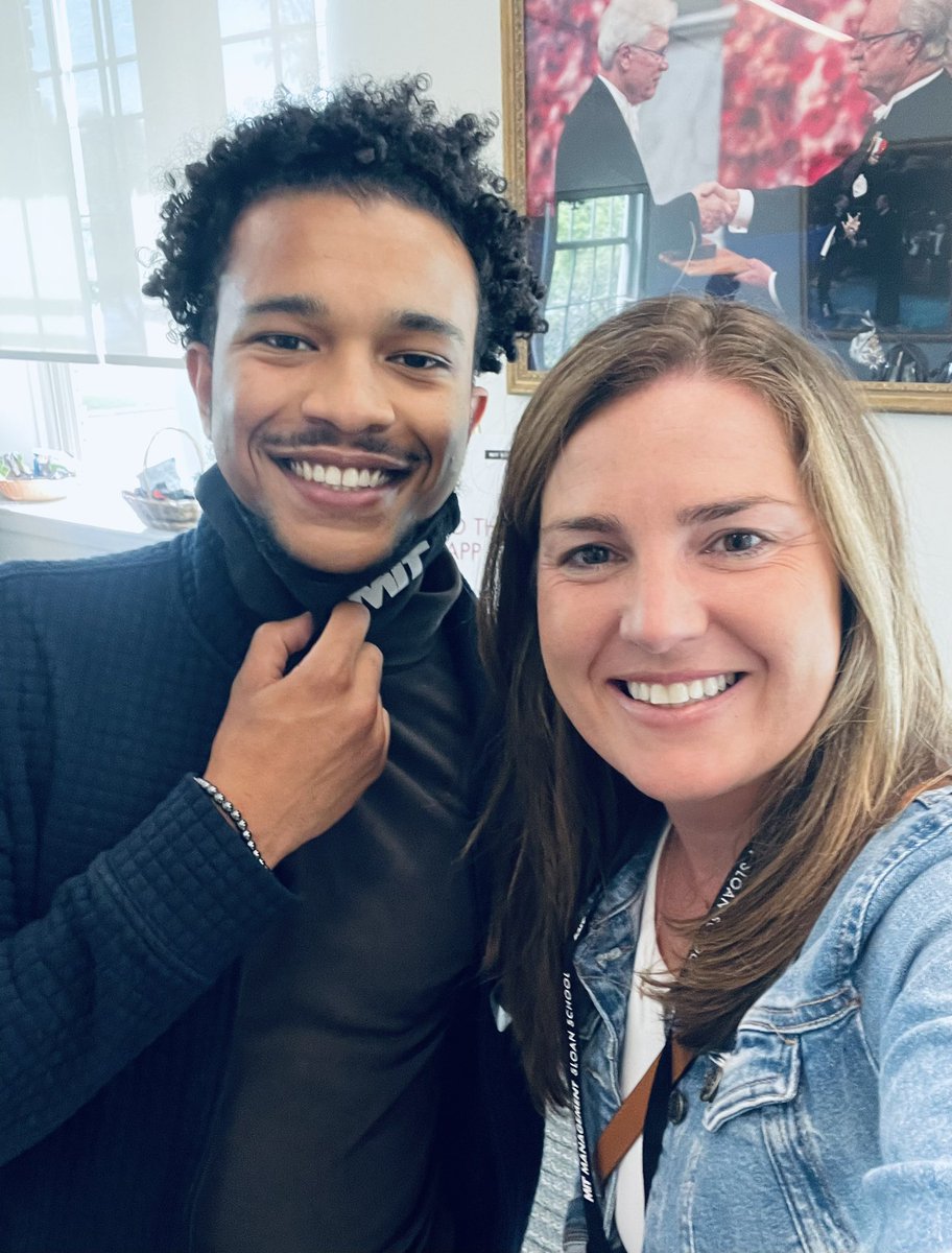 Hey <a href="/JayAshMACP/">Jay Ash</a>…look who I found!Arrive for <a href="/MITSloanAlumni/">MIT Sloan Alumni</a> #sloaniereunion and first person I see is <a href="/CorenMax/">T Max Coren</a> ! A former #launch fellow <a href="/MassCompetes/">MACP</a> and now <a href="/MIT/">Massachusetts Institute of Technology (MIT)</a> employee. Love to see mentees succeed! Go Max! 🚀