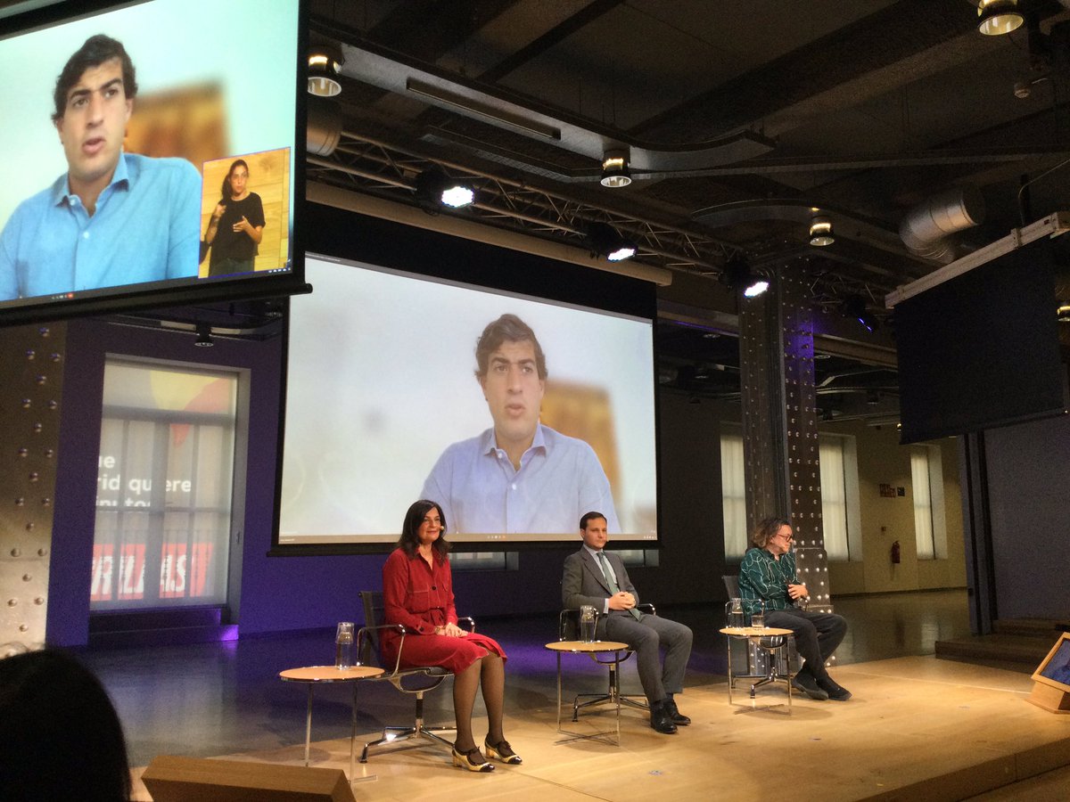 Apasionantes los temas de las sesiones de hoy, claves para las nuevas perspectivas digitales del arte y de su hibridación con el arte y la cultura tradicional