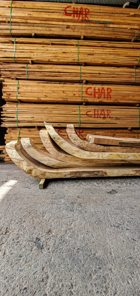 steven_colson's tweet photo. These beauties are ready to Ship 🚢🚢🚢🛳️🔥🔥
.
.
.
#LiveEdge #Boomstamtafel #LiveEdgeWood #LiveEdgeSlabs #Holztisch #LiveEdgeFurniture #WoodWorking #LiveEdgeTable #DiningTables #Furniture #EpoxyTable #Esstisch #Tisch #KilnDried #Slabs #Plankebord #Table #Woodmagazine https://t.co/Z7pBRc49wX