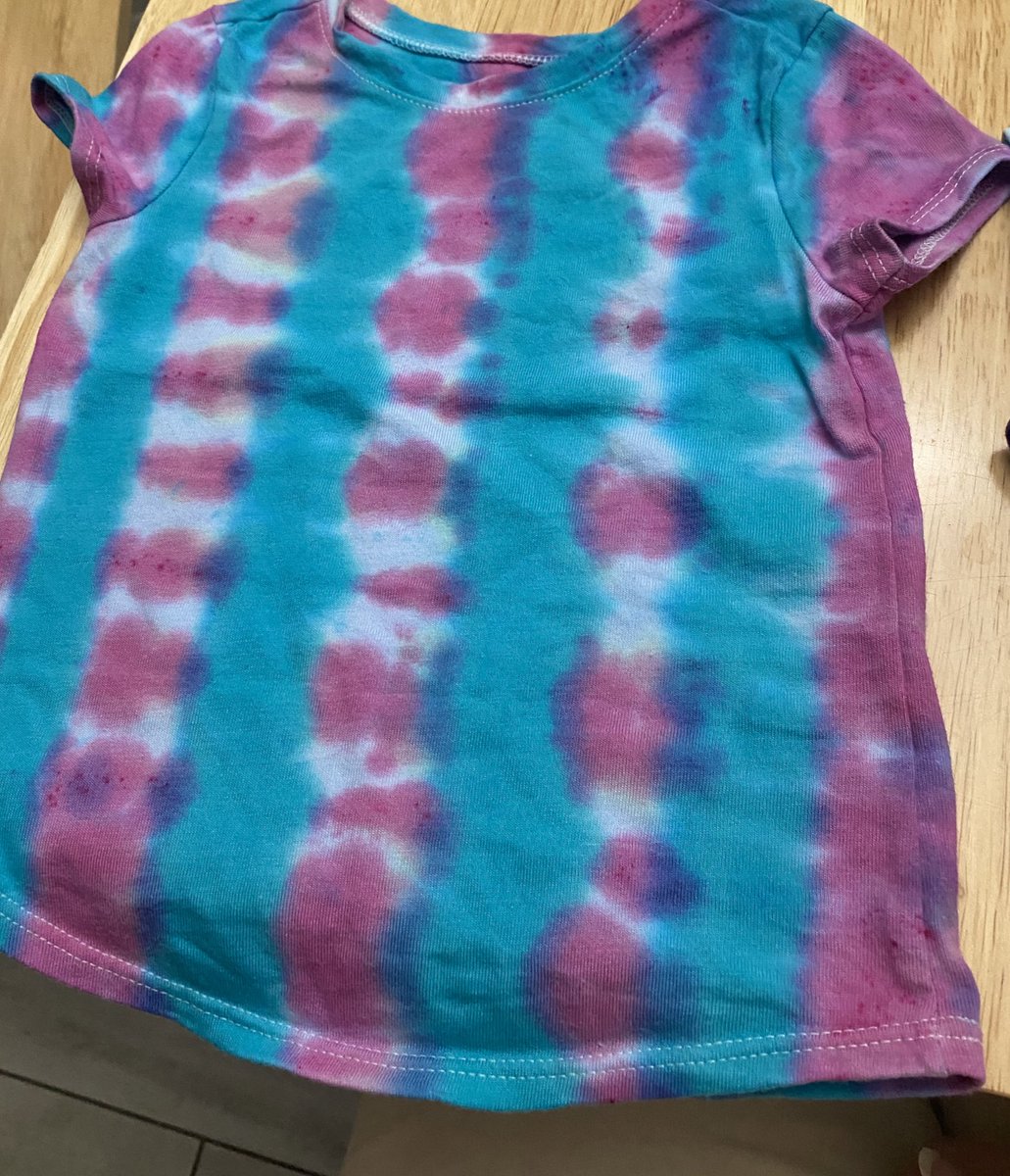 The tradition of tie dying at the end of the year is happening! Students bring in items they would like to upcycle and make “new” with some bursts of color! I love this tradition in my classroom.❤️🧡💛💚💙💜🤍🤎 #upcycle #endofyeartraditions @UHSChenoweth <a href="/UHSTitans411/">Titans News NeTwork</a>
