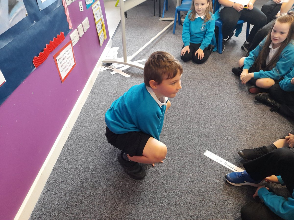 MrsCGreenhill's tweet photo. Recreating the lifecycle of a frog in P4/3. https://t.co/NvZbNdenII