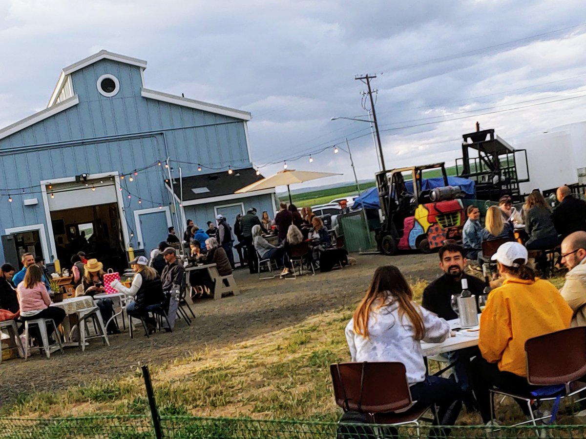 Tonight Thursday night lights presented by Taqueria Mi Pueblito brings you Snacks at Midnight! Doors at 5pm, music 6-8pm with taco truck on site 5-8pm. Don't miss a fun show Walla Walla! snacksatmidnight.com