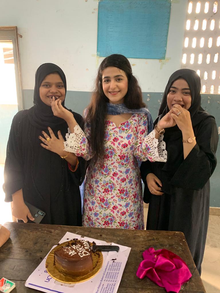 mahin_baloch's tweet photo. It was beautiful day of my life 🌹
Happy birthday to me 🎉
#mahinwahidbaloch
#mistaghfamily
#mistaghfoundation https://t.co/Y83w3AuqHS