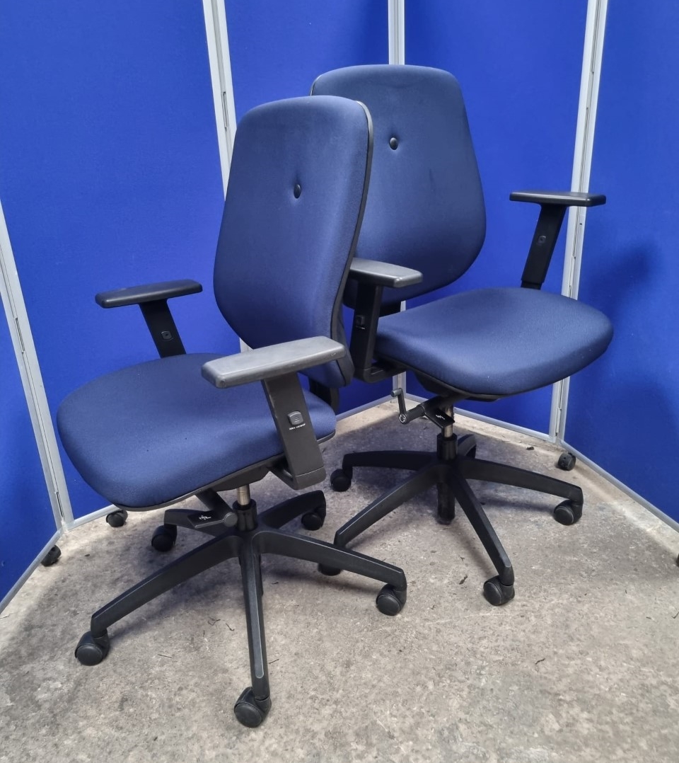ProperOffChairs tweet picture