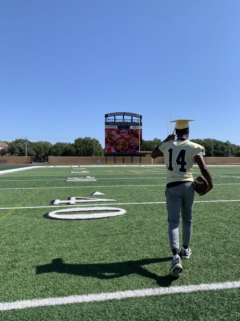 So long Seguin Football it was a pleasure playing for 3 years. TG14 out ✌🏾