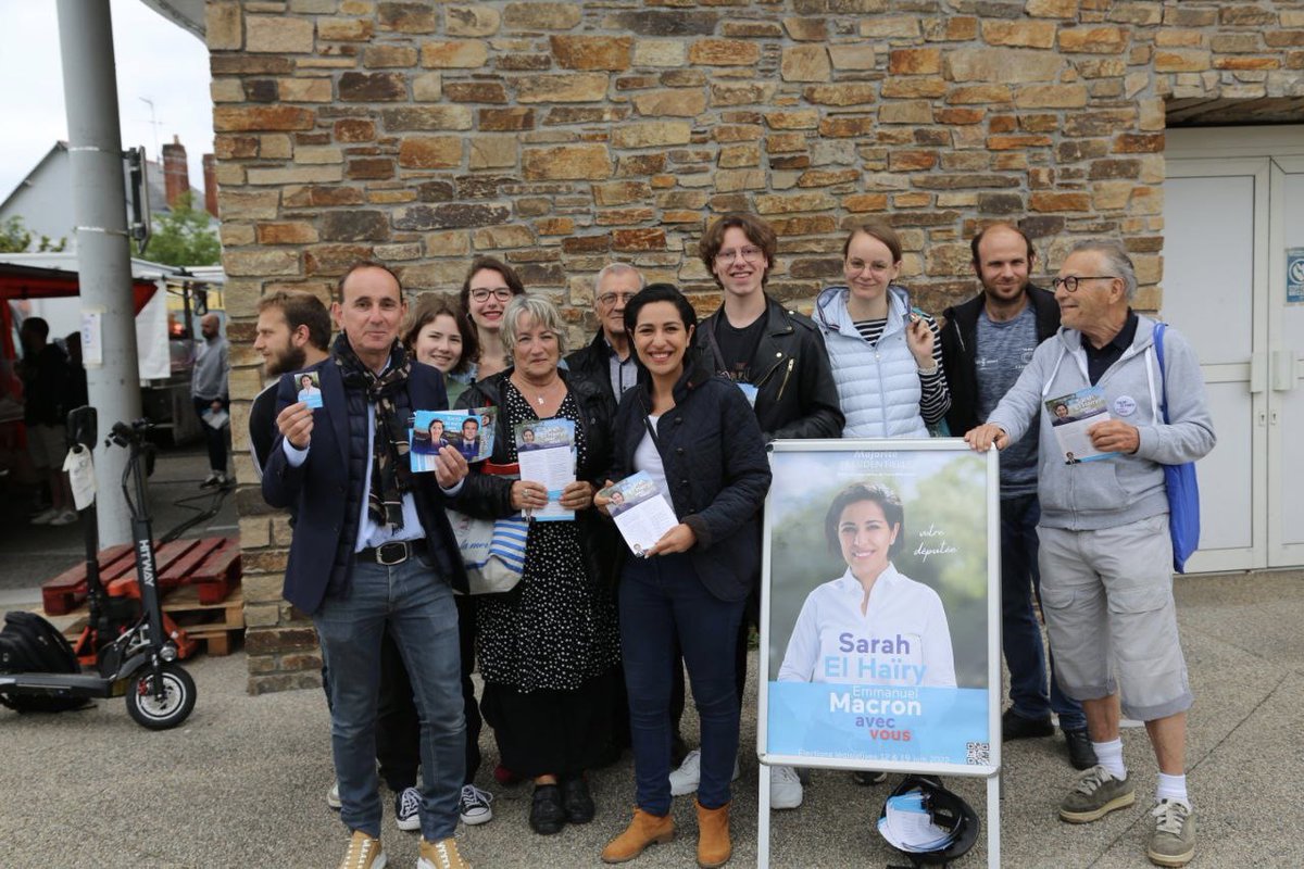 MaximeTbd's tweet photo. Ce matin, nous étions au marché de #Carquefou pour échanger et #convaincre. Passionnée et dynamique, rigoureuse et authentique, @sarahelhairy vous donne envie de vous battre pour vos idées. Je la soutiens de tout cœur pour 5 nouvelles années d'action! #legislatives2022 #circo4405 https://t.co/PWdRsFIgIL