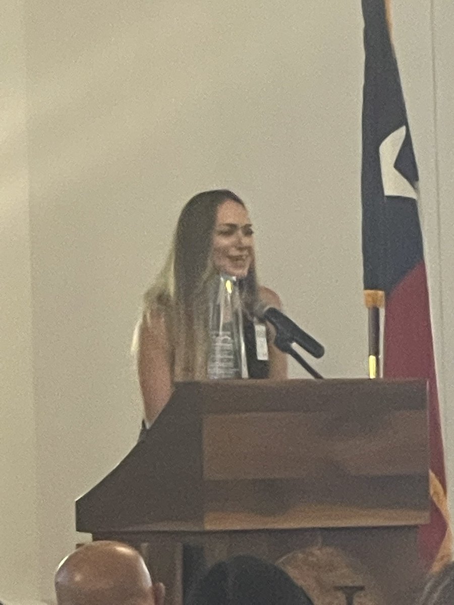Laura Huerta tweet media
