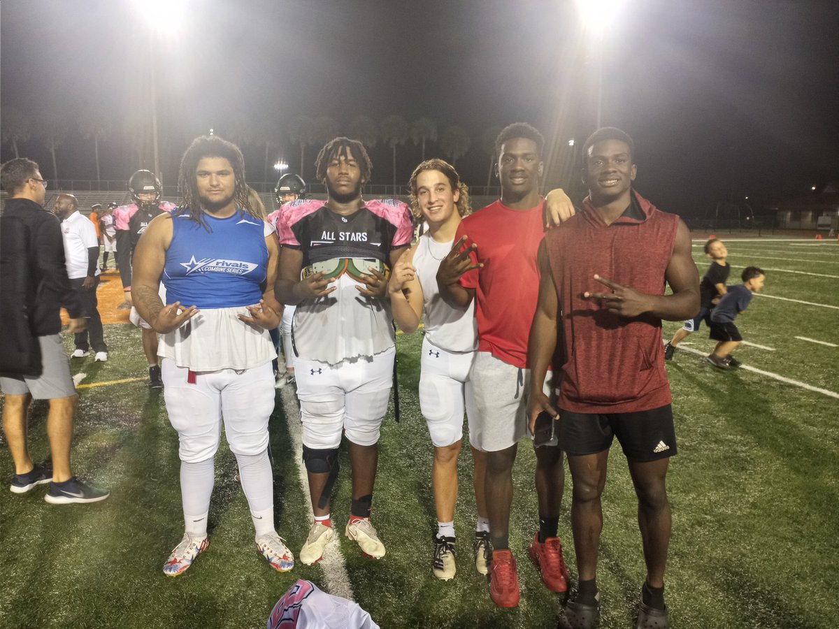 coachmill57's tweet photo. Proud of my boys that graduated today from Lake Brantley. You boys will always have a special place. You all grinded with me, did everything I ever asked and made yourselves successful. Love yall boys! @ZayAnderson75 @brandon84842967 @JoshWiles8 @gabriel19671556 @mason_norwood3 https://t.co/eLqZZrnwtl
