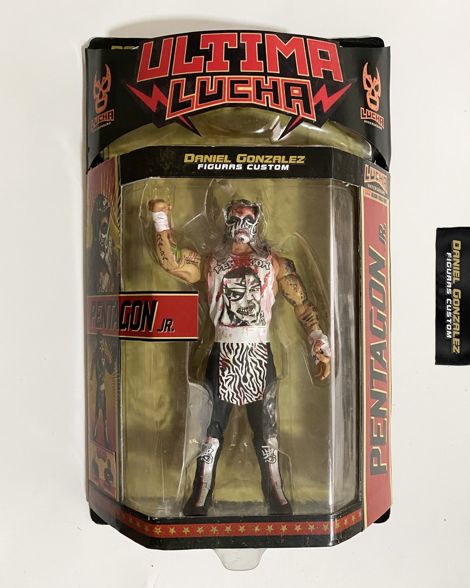 _danielgonzalez's tweet photo. Empacamos el Pentagon Jr. de #ultimalucha https://t.co/8dt9AGHPcz