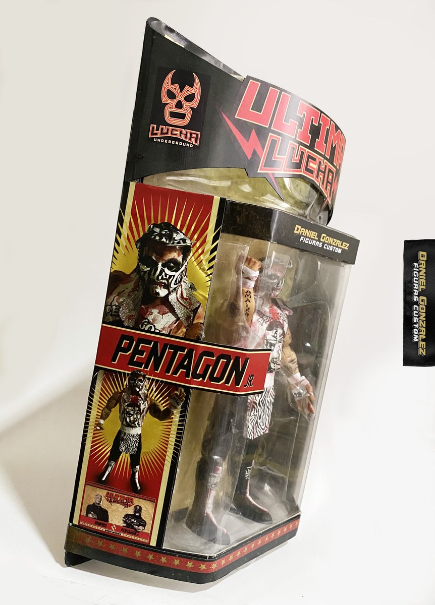 _danielgonzalez's tweet photo. Empacamos el Pentagon Jr. de #ultimalucha https://t.co/8dt9AGHPcz
