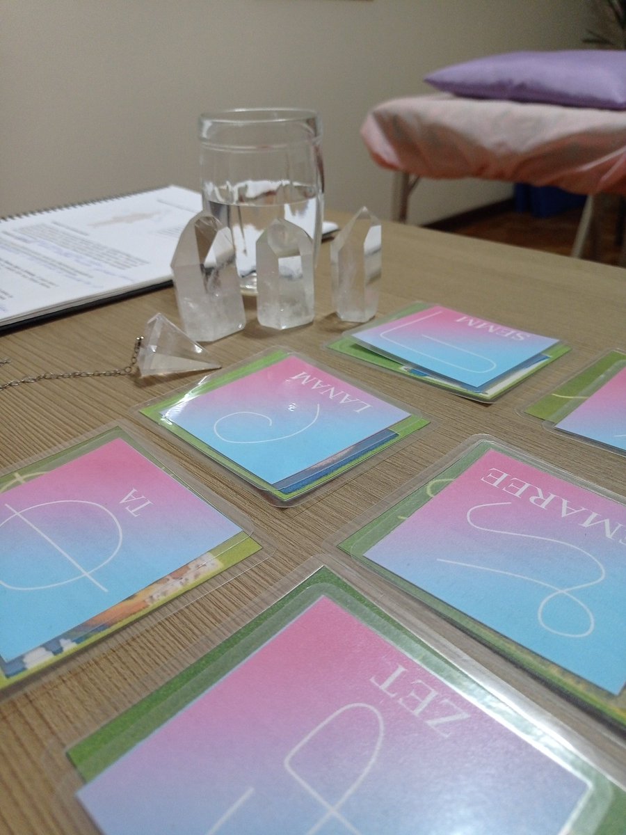 9naraduarte's tweet image. Por aqui tudo pronto para mais uma sessão de cura da criança interior.
#terapiavibracional #naraduarterapeuta