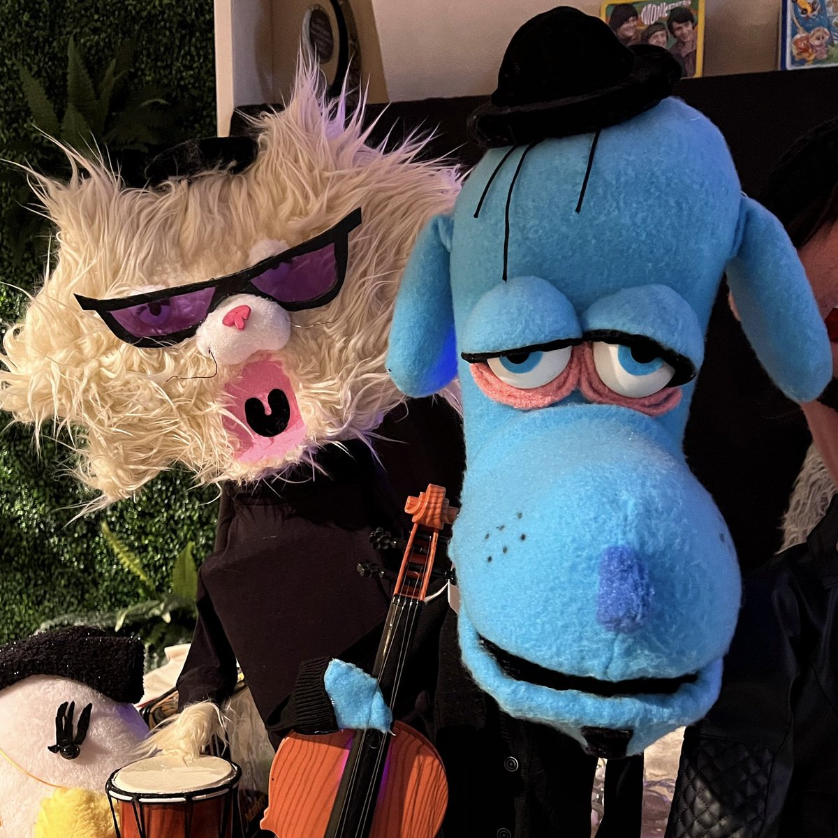 RobOnTheRun's tweet image. For our birthday, @AmiBeth and I
recreated @peeweeherman&apos;s
Playhouse - and I made some puppets inspired by @seewaynewhite’s work so we could party it up with the entire playhouse gang! It was a very happy birthday indeed!