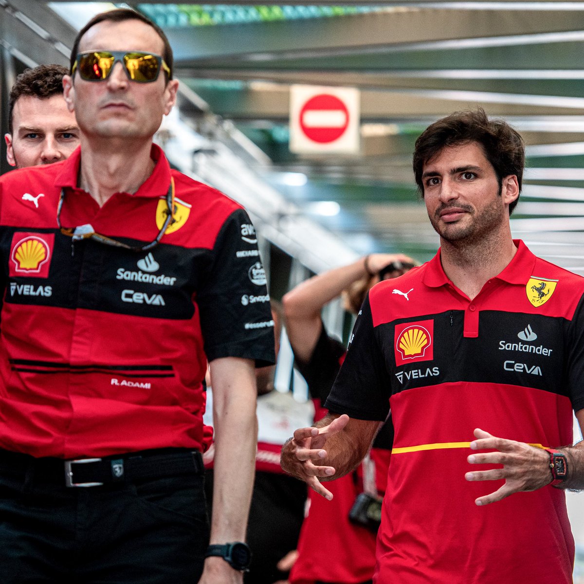 Me: Ready for Monaco Ricky?
Ricky: 😎

Vamos <a href="/ScuderiaFerrari/">Scuderia Ferrari HP</a>! 

-
#essereFerrari
#Carlossainz