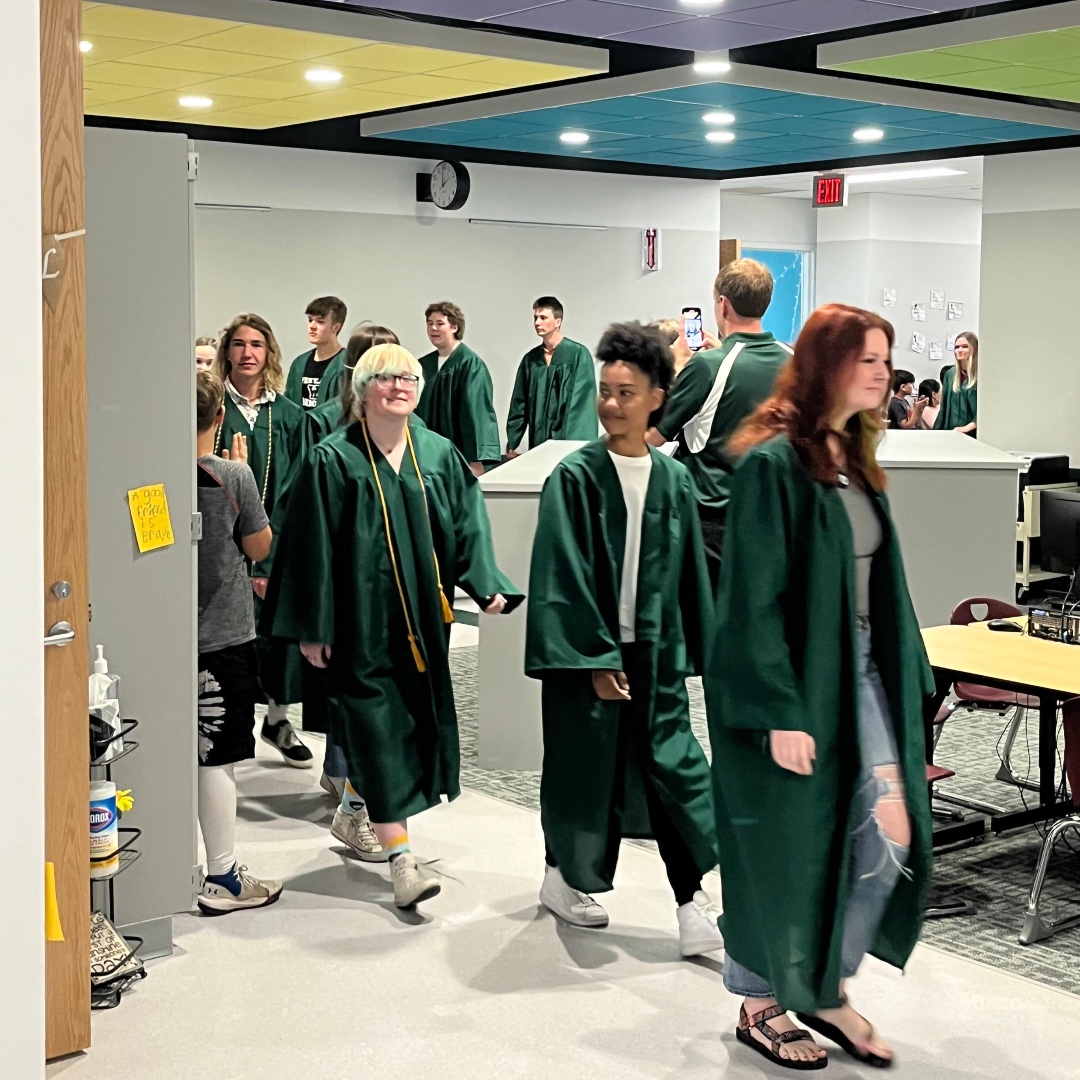 Yesterday, the WHS Class of 2022 walked the halls of Westlake Elementary School for the traditional senior clap out from our youngest learners! Caps off to you, Class of 2022!