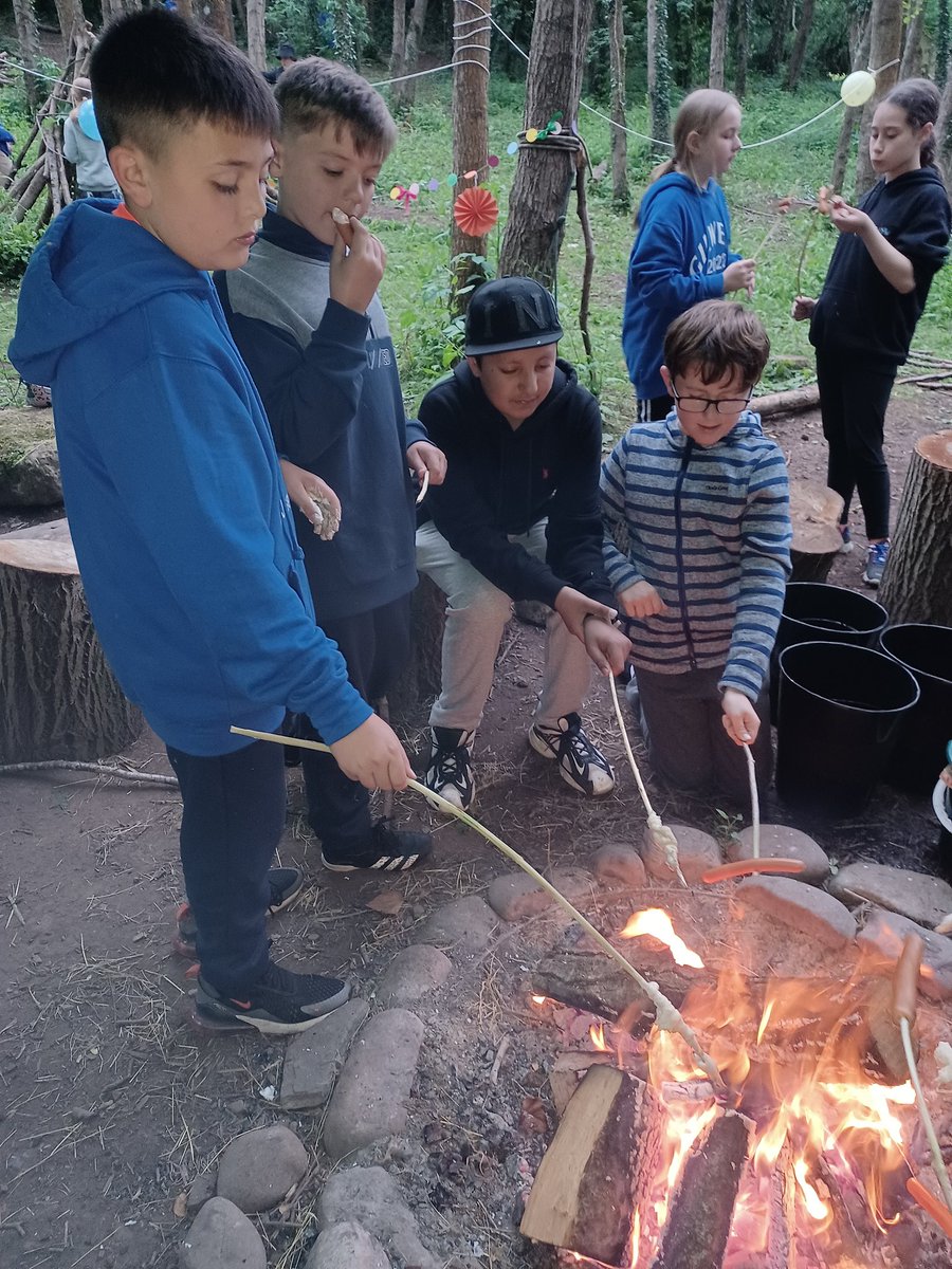 StJosPrimary's tweet photo. Our #jubileeparty with a difference! #residentialweek https://t.co/zKlMLNDPFG