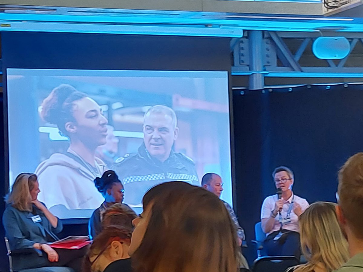 Helen Kirkman (@h3lenkirkman) on Twitter photo Joined a panel at today’s <a href="/Coventry2021/">Coventry UK City of Culture 2021</a> conference to talk about role <a href="/WMPolice/">West Midlands Police</a> has played in City of Culture, and how we’ve worked closely with @coventry2021
We’ve learnt about the role arts & culture plays in connecting us with communities differently & reducing crime 1/3 Joined a panel at today’s <a href="/Coventry2021/">Coventry UK City of Culture 2021</a> conference to talk about role <a href="/WMPolice/">West Midlands Police</a> has played in City of Culture, and how we’ve worked closely with @coventry2021
We’ve learnt about the role arts & culture plays in connecting us with communities differently & reducing crime 1/3