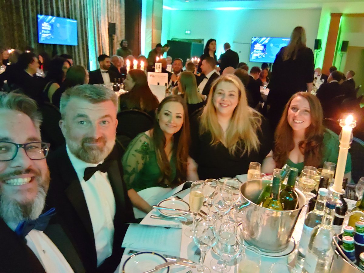chattoiain's tweet photo. Team table 26 #itclaimsawards future winner https://t.co/eLleFjGP2d