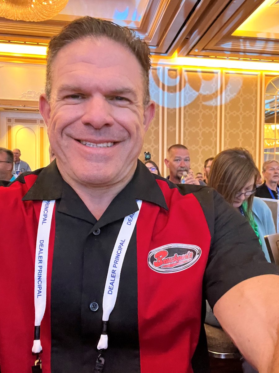 BrucknerTruck's tweet photo. Fort Worth GM, Scott Hall, rocking his Bruckner's Garage shirt today at Volvo/Mack UPTIME Conference / Training. Apparently, it's quite the hit! 😎
#bruckners #lookinggood #retro #styling #everyonelovesit #volvotrucks #macktrucks #uptime #training https://t.co/BS2xKWUQ24