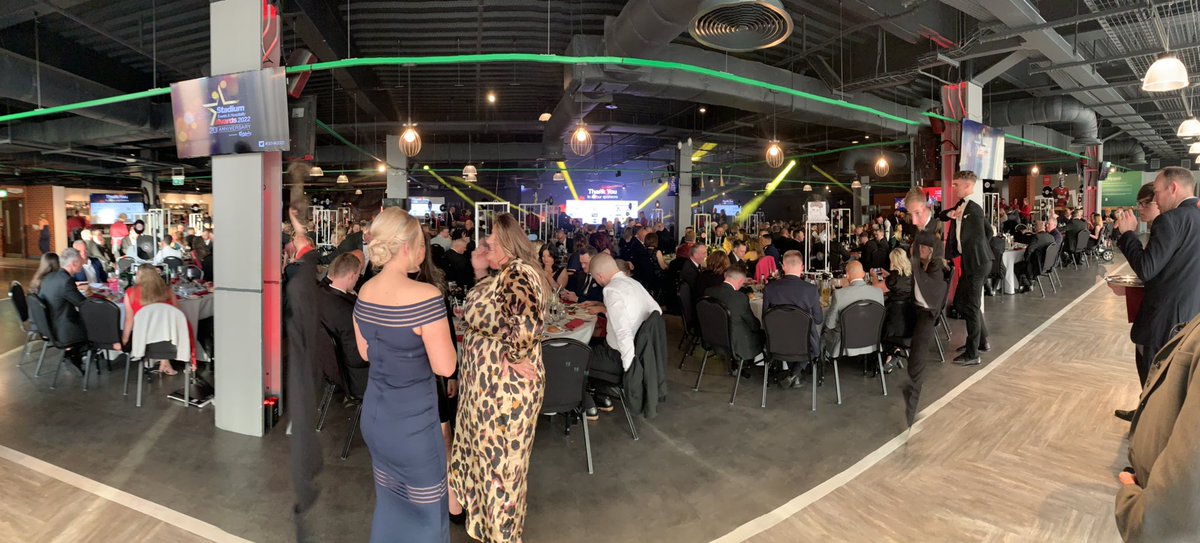 Pantelli_events's tweet photo. Great to be at the @stadiumexp awards representing @SalonCulinaire and @Montgomery_1895. Thanks @DebbieRigney, @LFCevents  and the @stadiumexp team. #SEHA2022 https://t.co/aitHL2g4Ts