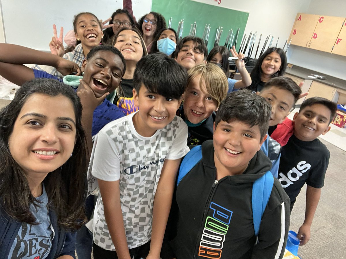MrsRRajendra's tweet photo. This year has gone by so fast with these @BlantonBulldogs!! I am going to miss these sweet kids. Get Ready Middle School! Here they come!!! https://t.co/3q8f8NnpML