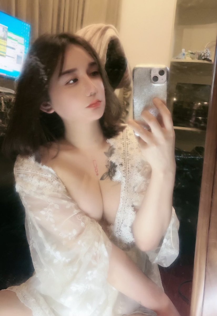 Naichady's tweet photo. 🫠🫣 https://t.co/V9A25xyIq7